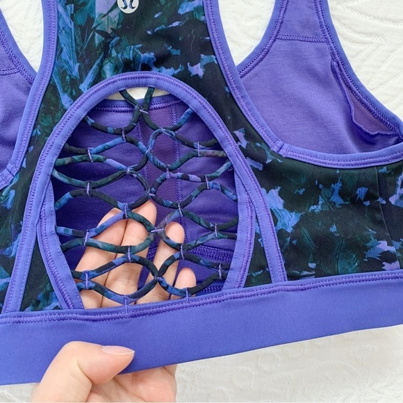 Lululemon Sweaty or Not Bra, Iris Flower (Sz 6) - Picture 7 of 9